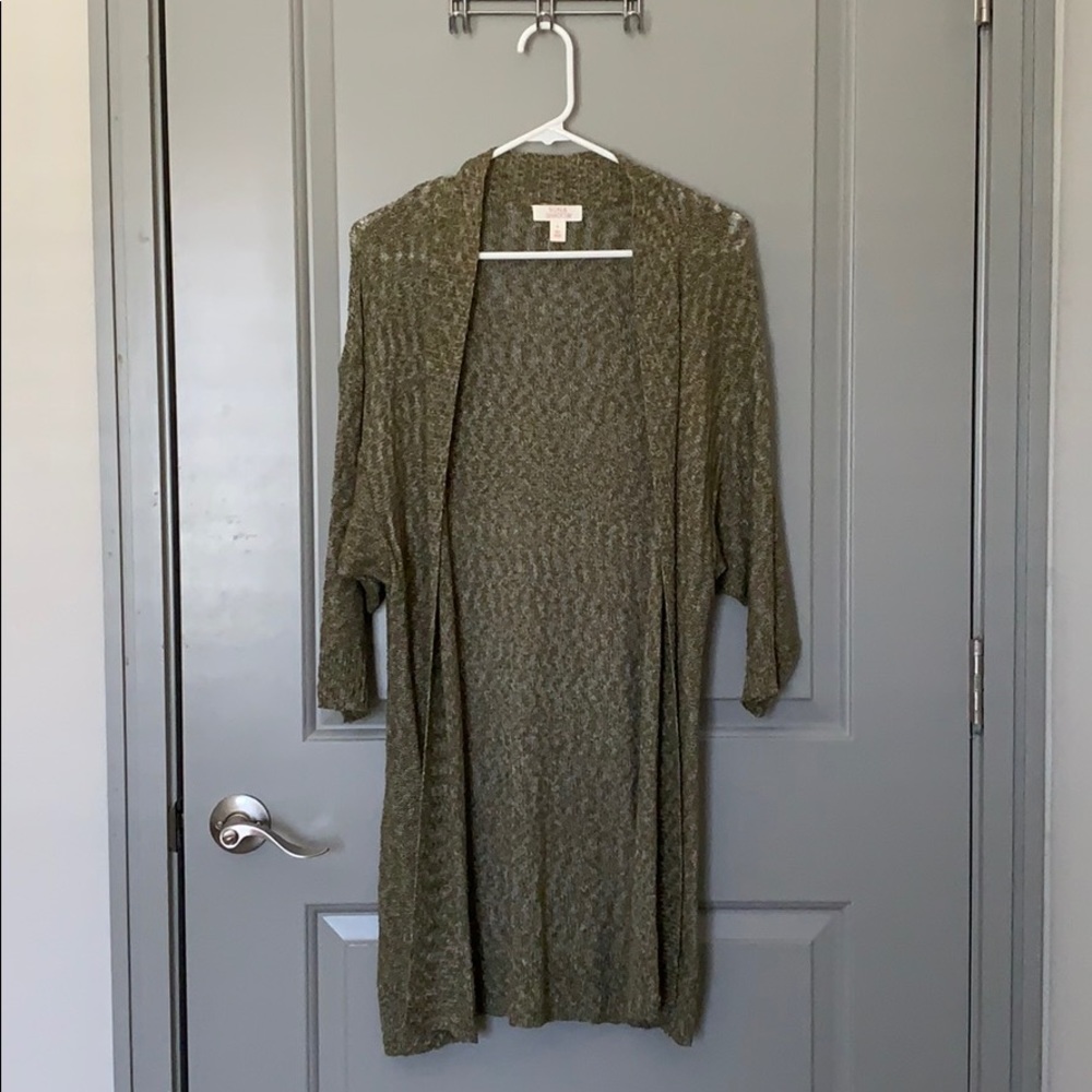 SUN & SHADOW OLIVE GREEN CARDIGAN SIZE SMALL